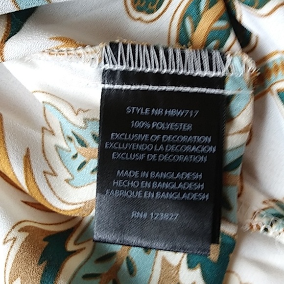 Floral Faux Wrap Blouse By Harvé Bernard. Size M - Picture 16 of 17